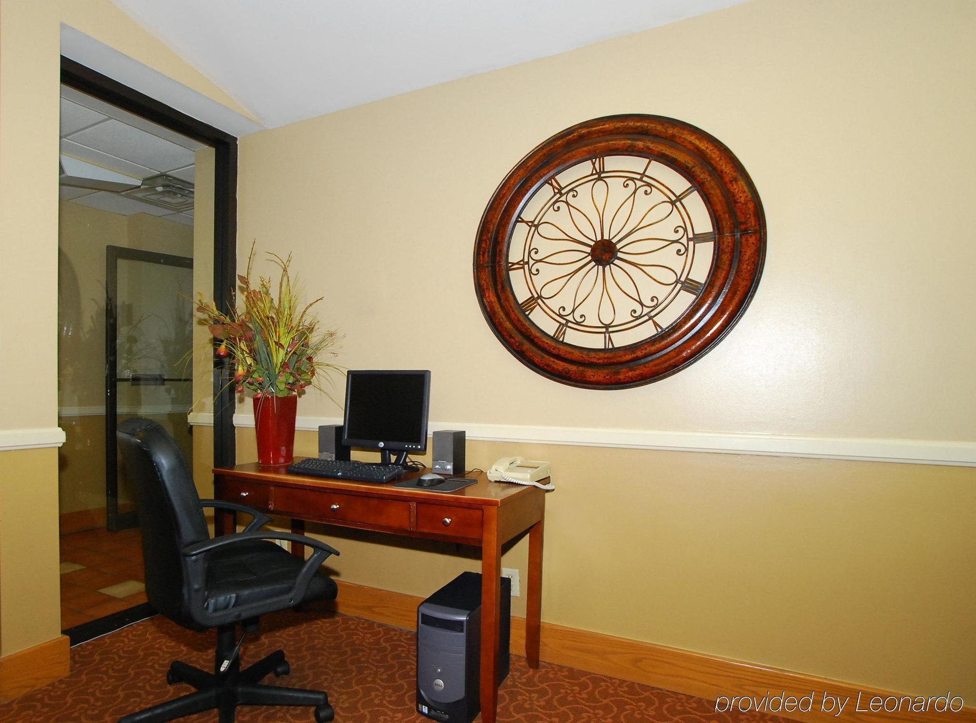 Four Points By Sheraton Omaha Midtown Facilities photo